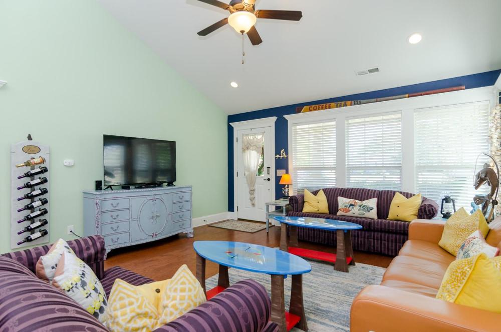 Salt Air Cottage by Bryant Real Estate